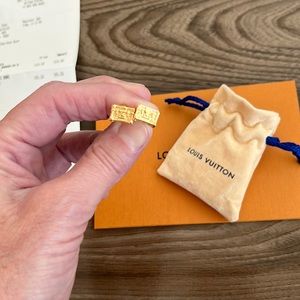 Louis Vuitton M00797 gold Petite Malle earrings $395 mint condition